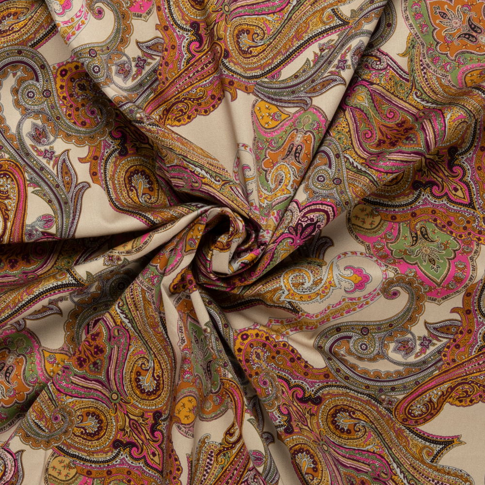 Room satijnkatoen stretch met roze oker paisley print - katoen mix Stoffen - multicolor - 130 cm breed