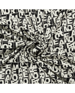 zwart satijn katoen stof met stretch met off-white letters