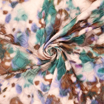 beige groen bruin paars digitaal camouflage gestepte stof