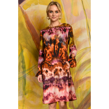 crepe viscose stof met roze fuchsia brique groen batik dessin