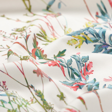 roze en blauw gebloemd stretch satijnkatoen stof Italiaans import