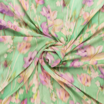 mint groen crepe ecovero viscose mix met licht roze creme bloemdessin