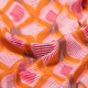 Böttger Stoffenwinkel - oranje roze graftisch bedrukt viscose stof Italiaans import - 63795