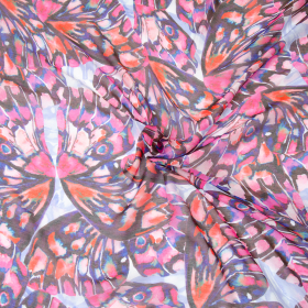 zijde viscose met cerise paars vlinder dessin italiaans import