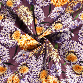 mauve satijn katoen met stretch paars geel royaal gebloemd bedrukt