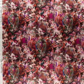 licht roze satijnzijde met stretch met fuchsia, cyclaam, koraal victorian style stof