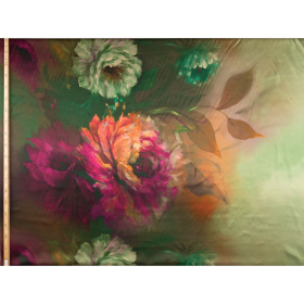 groen viscose satijn met mosgroen, fuchsia groot bloemmotief bedrukt stof