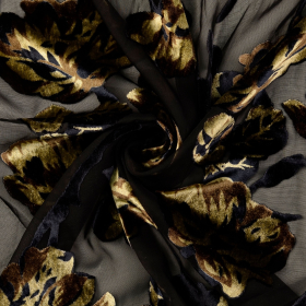 zwart ausbrenner met olijfgroene fluwelen bloemen