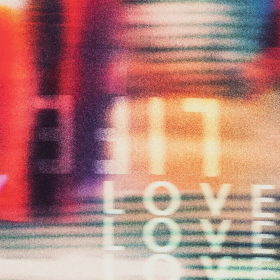 beige French Terry (iets aangeruwd) stof met tekst dessin