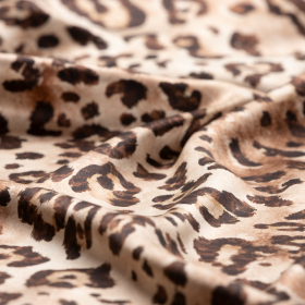 zand zijde satijn met bruine panter print Italiaans import