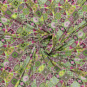 groen cool viscose stof met geel fuchsia grafisch dessin Italiaans import